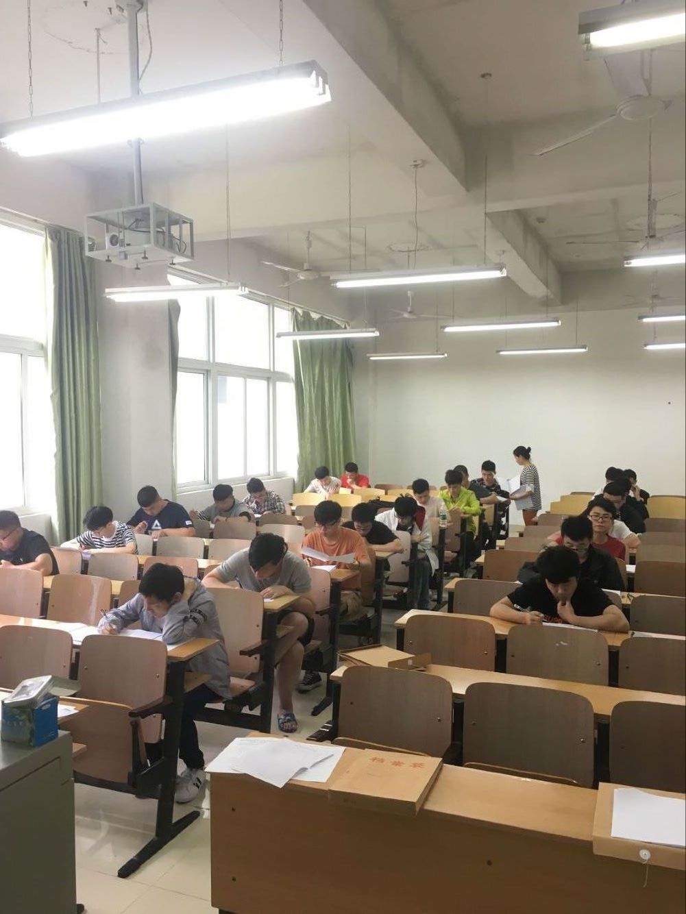 201805031434569658.JPG