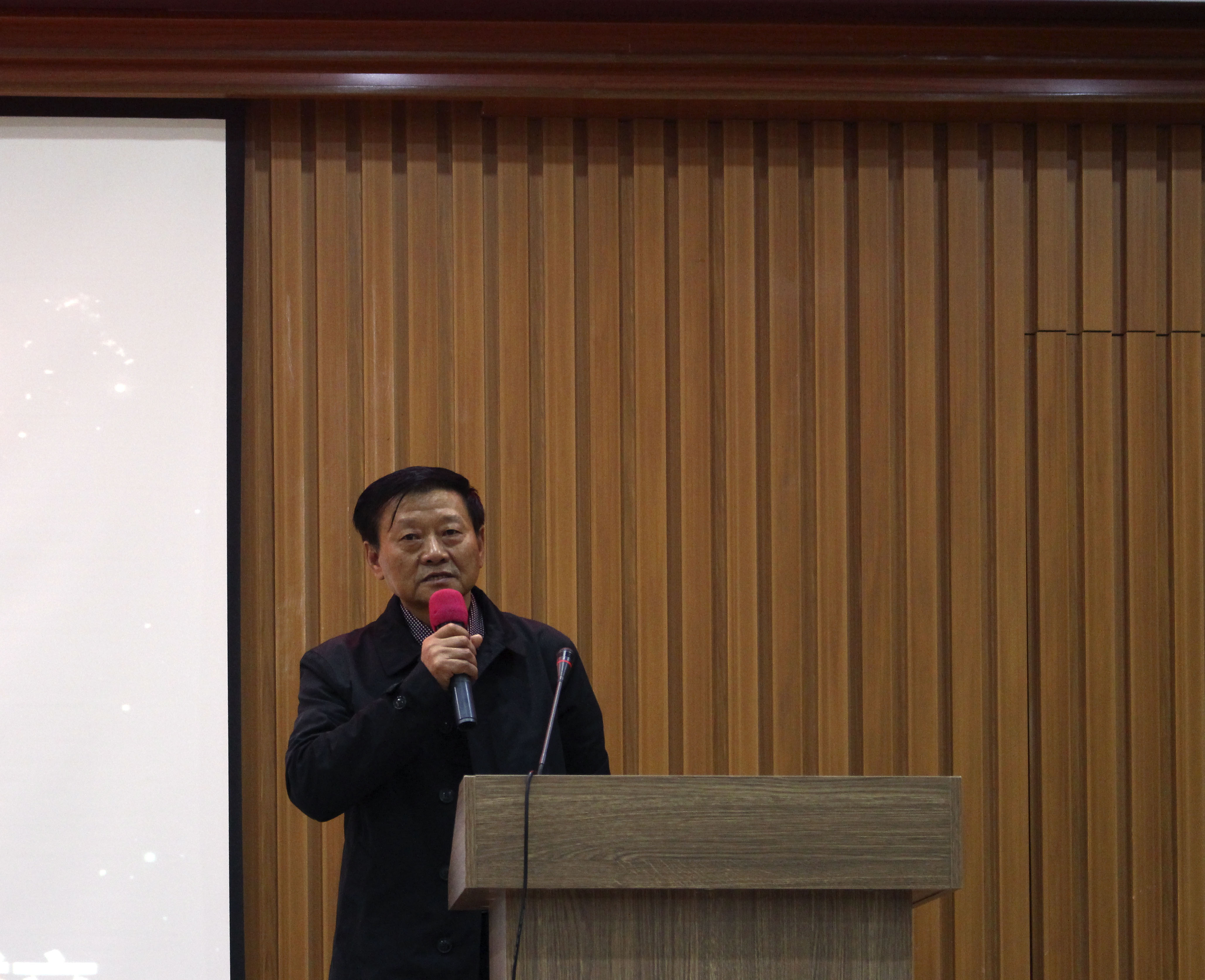 实习摄影记者李诗雨 陈邱丽 周婷  图编 鲜于开迪 (1).JPG