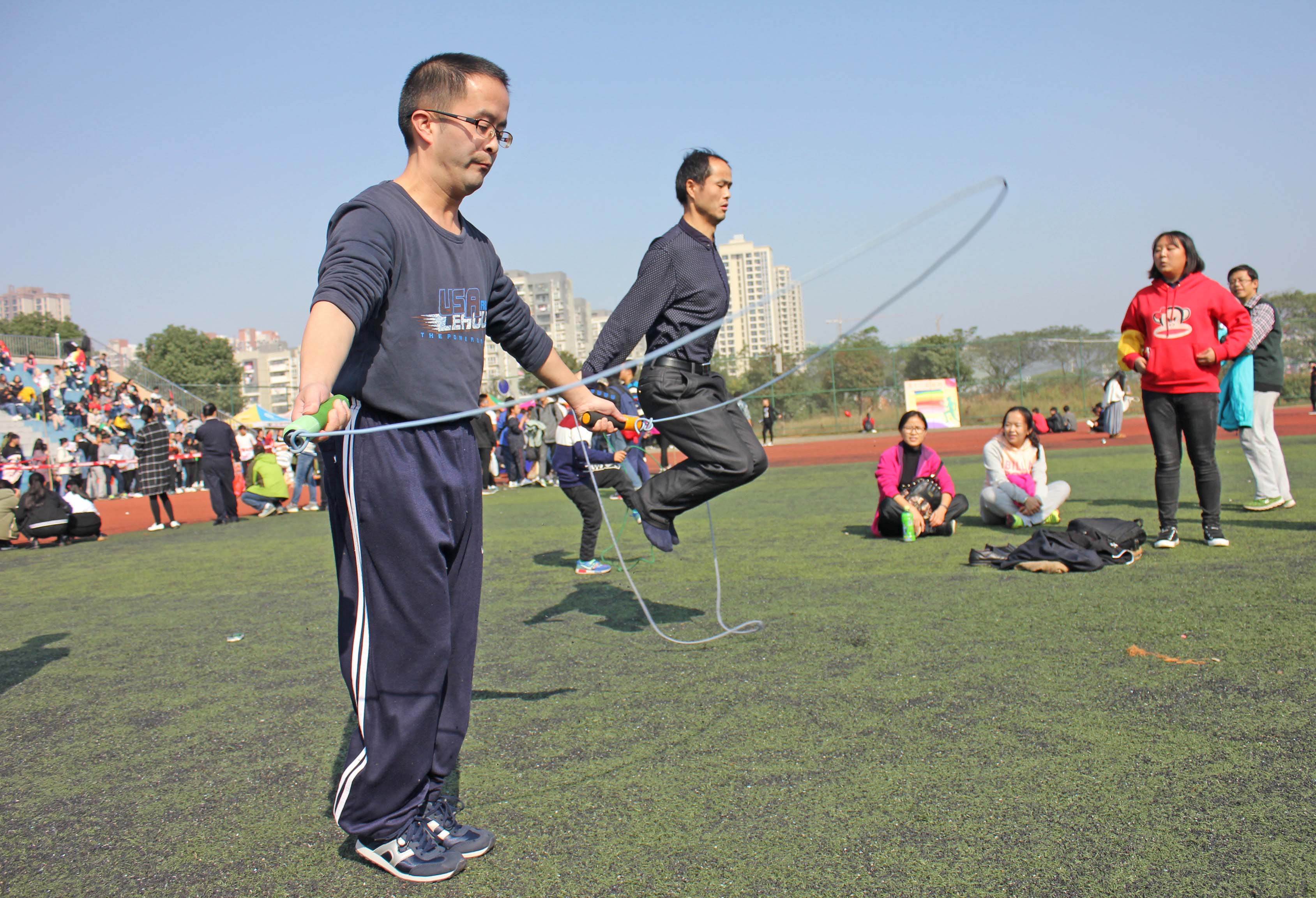 摄影记者陈邱丽，吕琴，苏振坤，邹宇轩，刘雅含  图编曾梦飞 (1).jpg