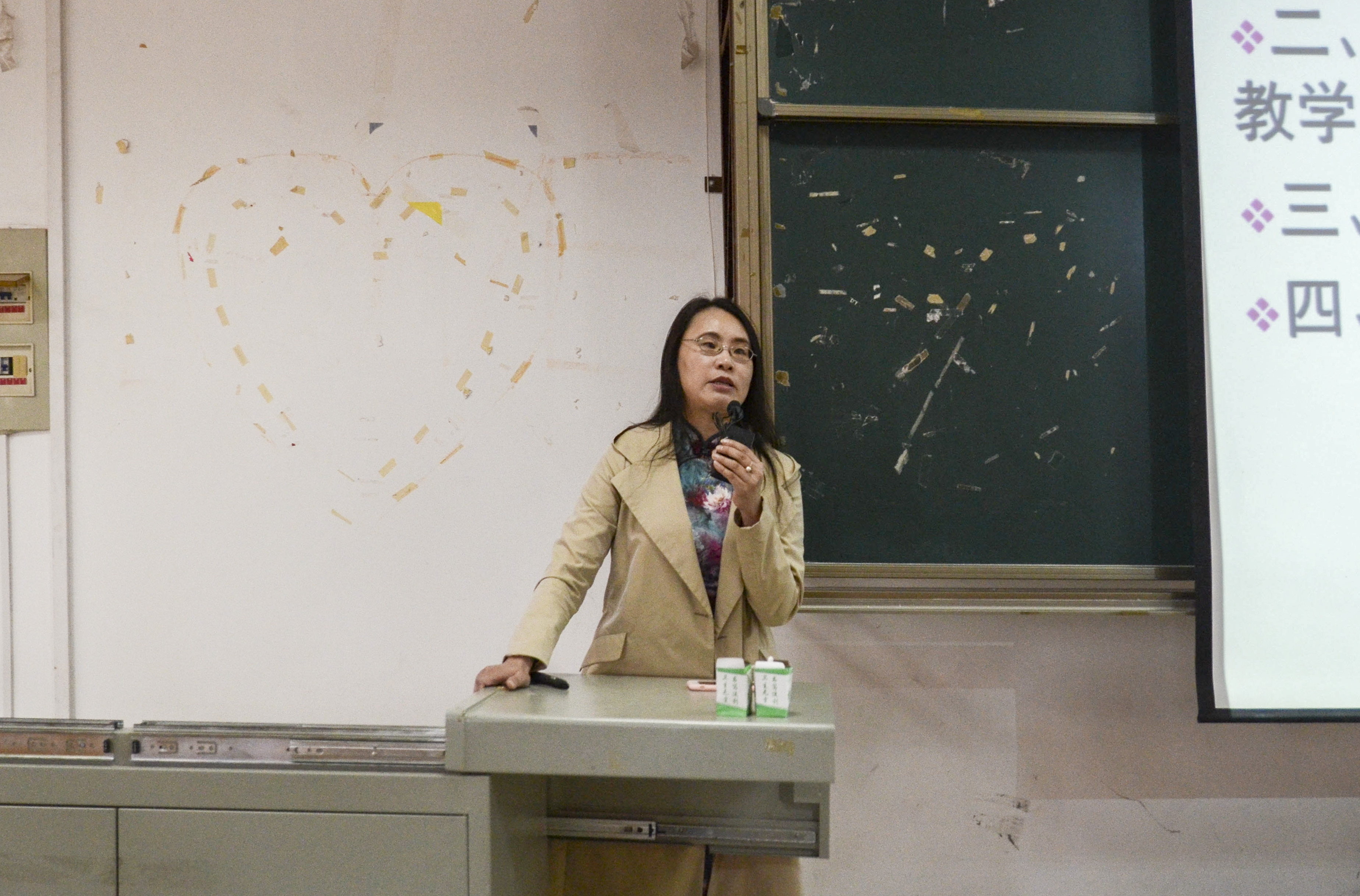 20171011青年教师教学能力培训摄影记者张聪 (3).jpg