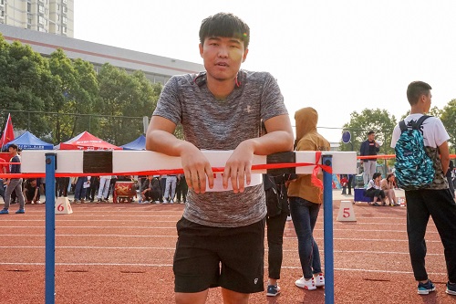 董成(全能五项铅球冠军+刷记录) (1).JPG