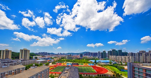 校园风光-籍鹏飞 (1).jpg