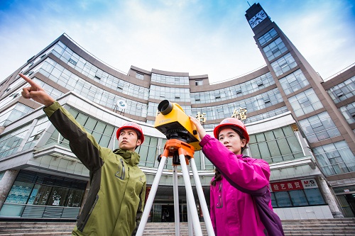 工程课堂教学-籍鹏飞 (1).jpg