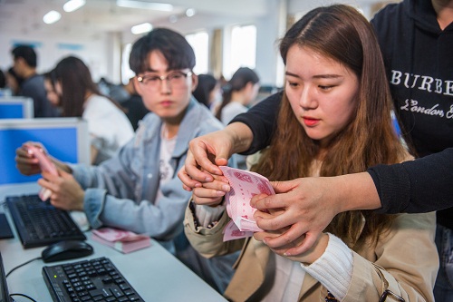 经管课堂教学-籍鹏飞 (5).jpg