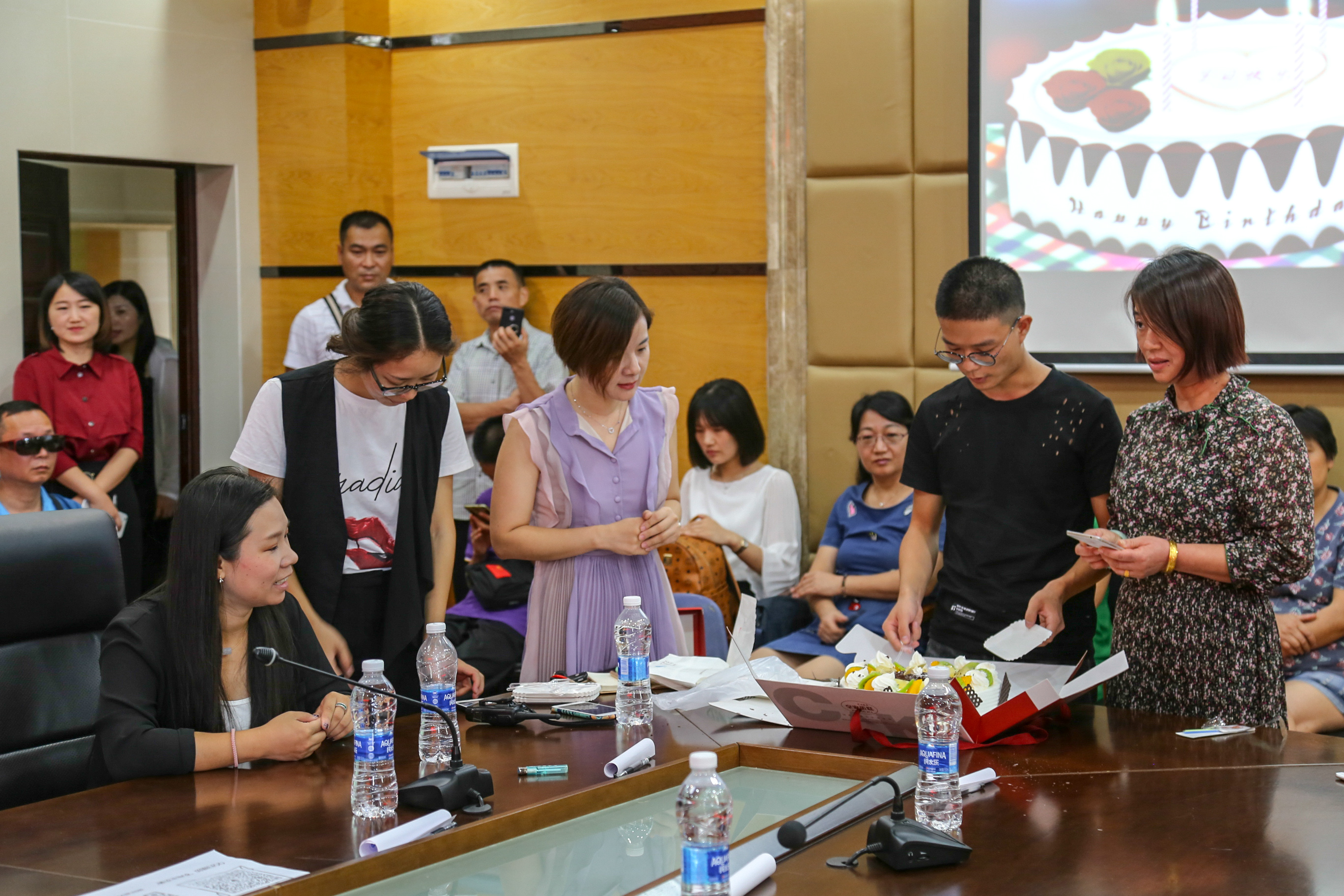 机电学院家长会以及生日会 (10).jpg