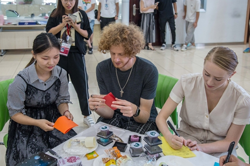 机电班会 做月饼 陈政燃摄 (31).jpg