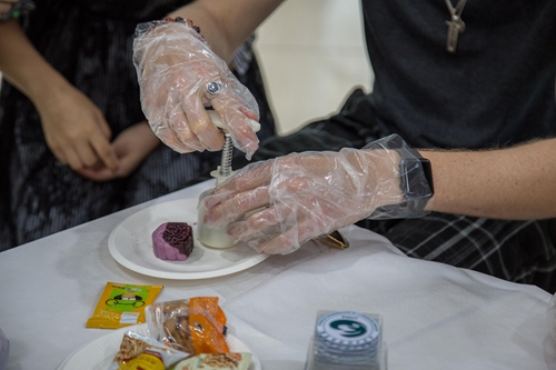 机电班会 做月饼 陈政燃摄 (19).jpg