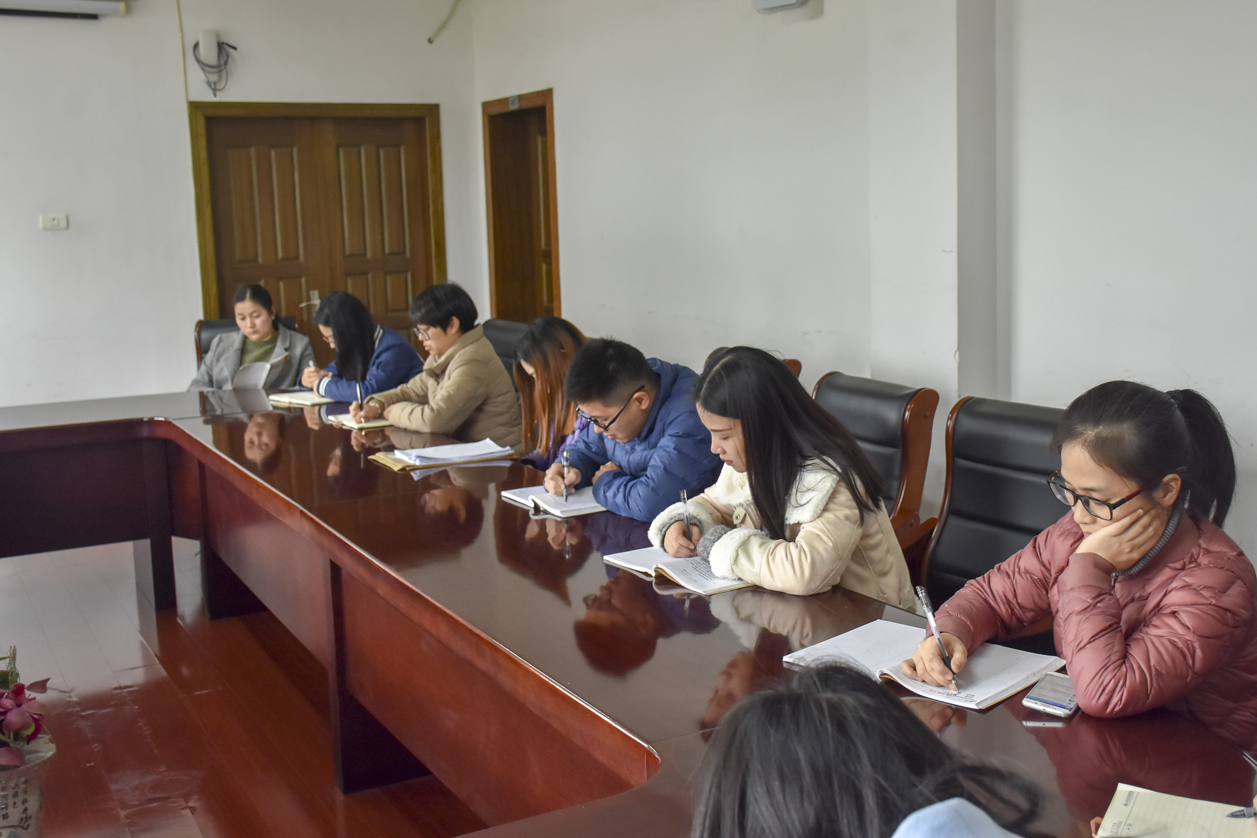 20181120全校教工通讯员大会 摄影记者马星宇 (2).jpg