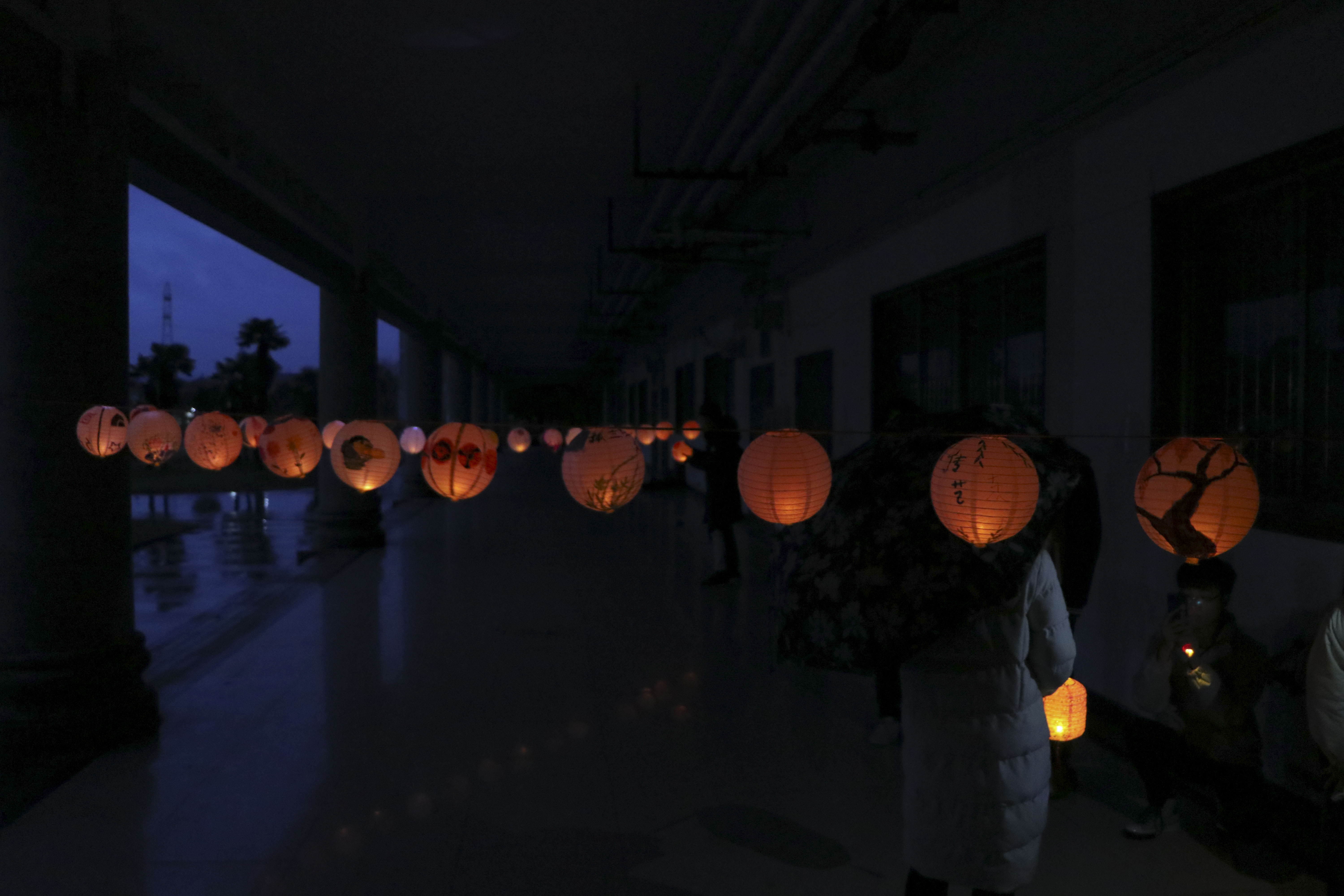 花灯节实习摄影记者张健，刘晓宇拍摄 (1).jpg