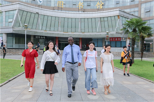 李梦婷 胡炜 (1).JPG