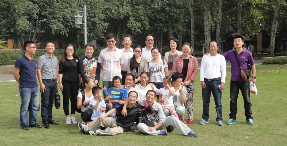 【大楚网】 湖北一高校工会办教职工集体生日会获赞(组图)
