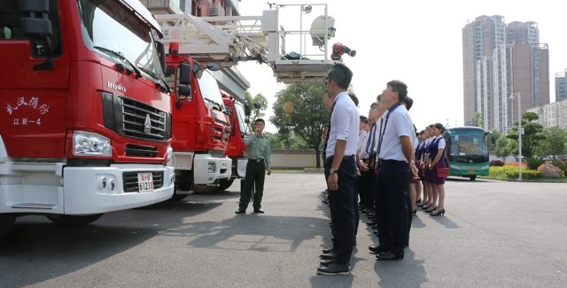 武工院师生赴消防中队实训