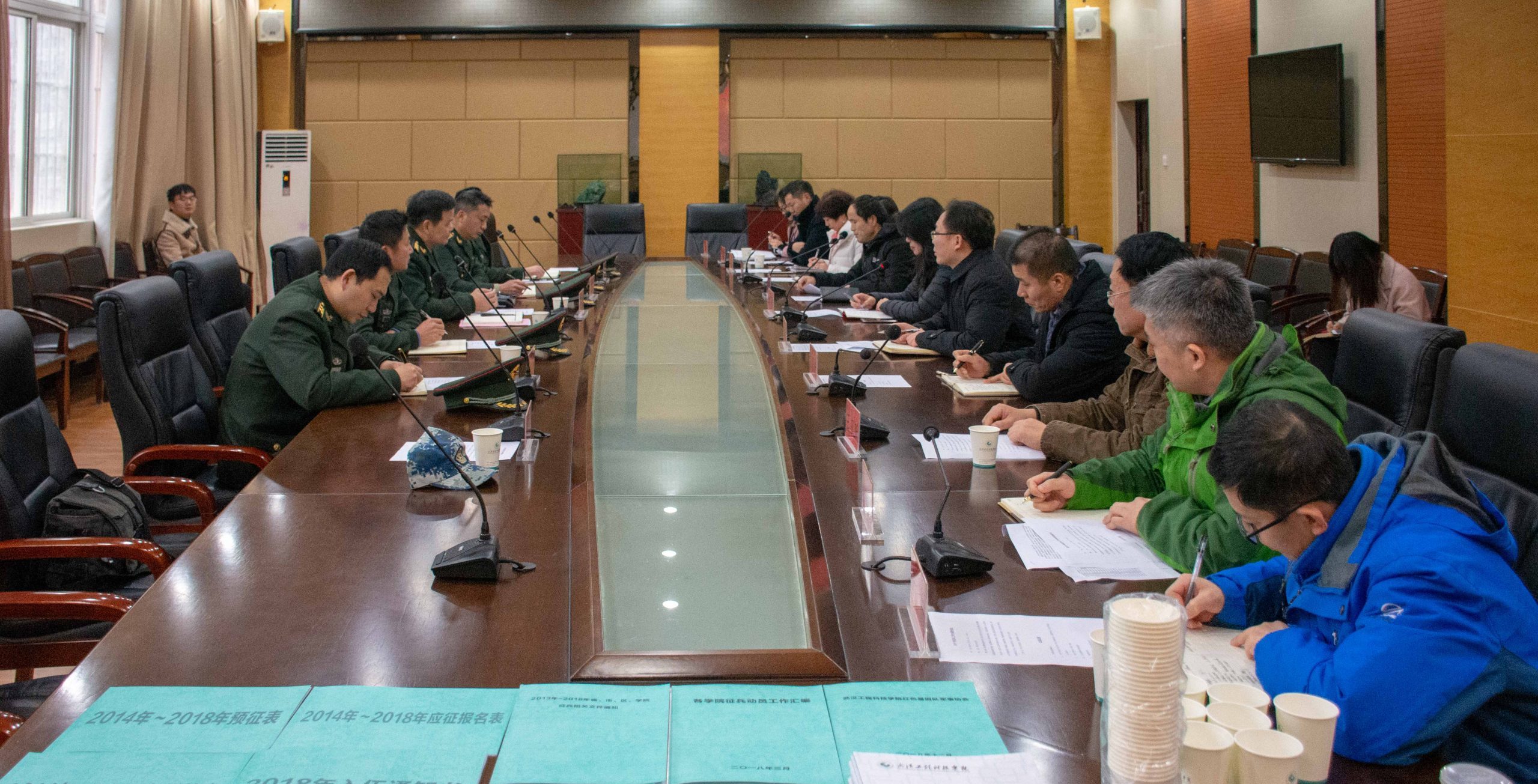 市警备区领导来校检查指导征兵工作