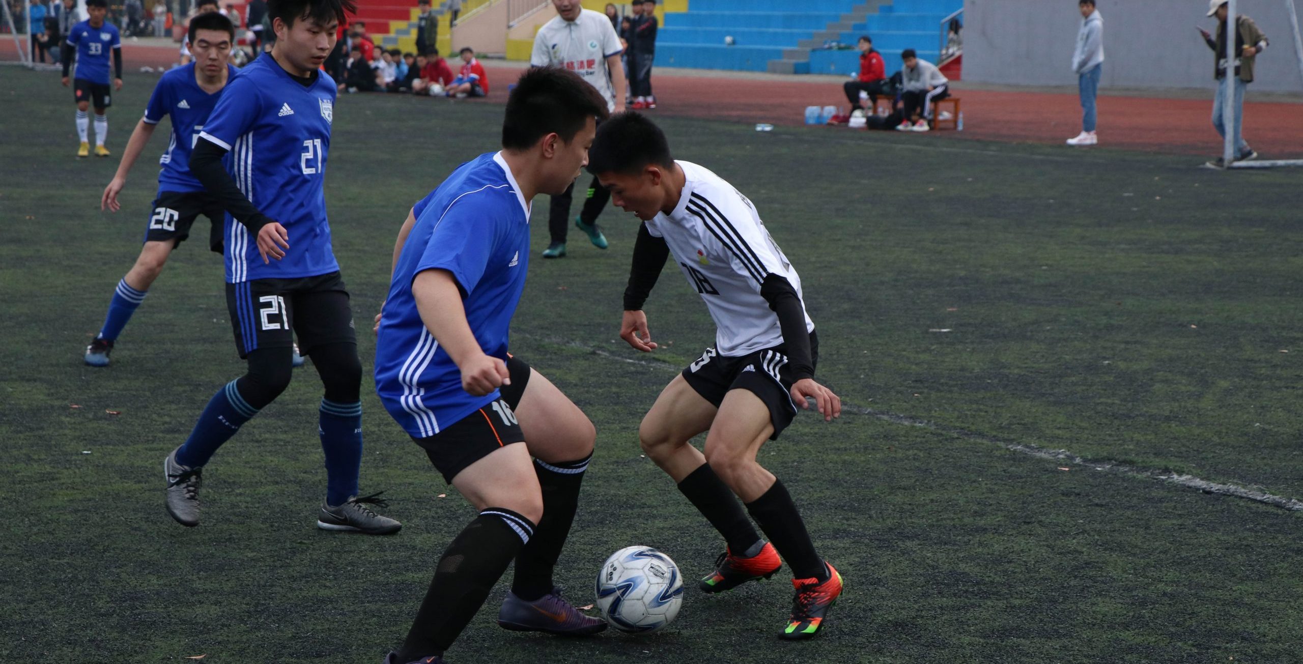 “校庆杯”足球赛开赛