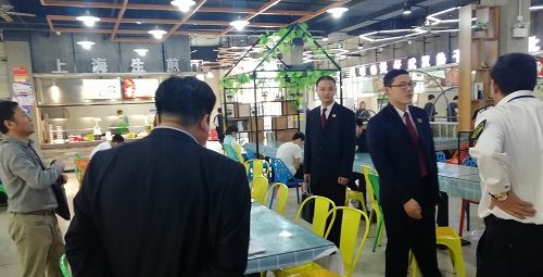 市区联合检查组到我校督查食品卫生安全工作