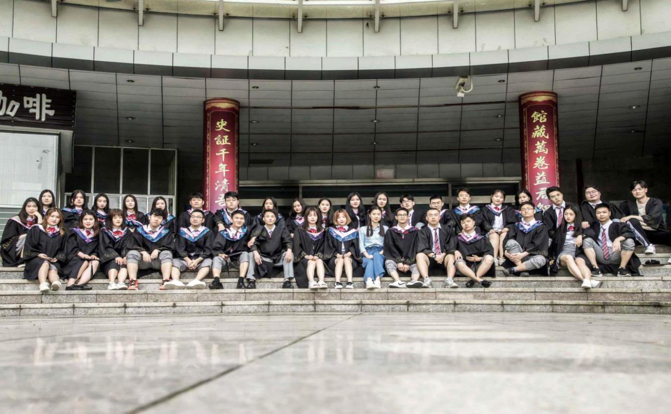 记录青春时光，留下母校回忆