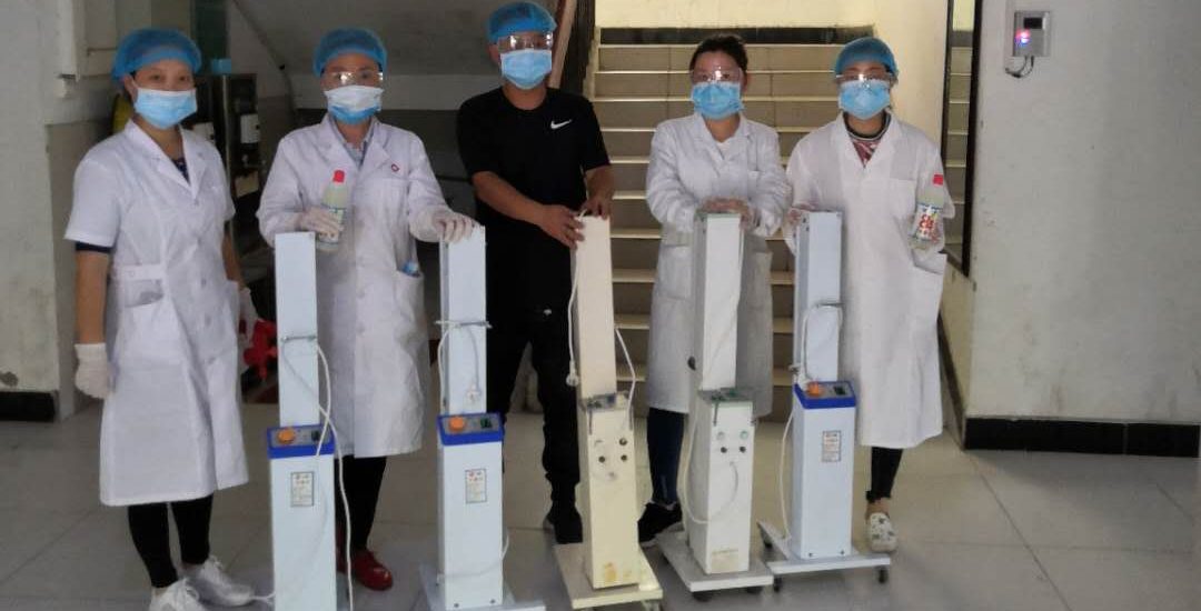 武汉工程科技学院组织开展校园消毒活动