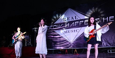 武汉各高校乐队齐聚武工院  首届REAL MUSIC音乐节开唱