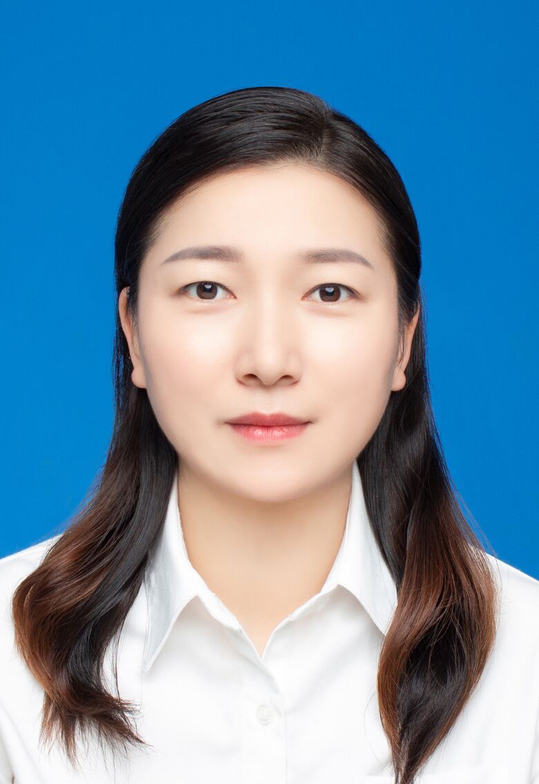 陈易芳