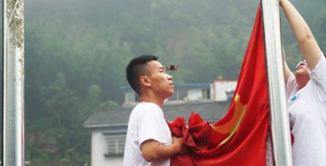 【大武汉新鲜事】武汉一高校大学生到贵州支教！满满的正能量