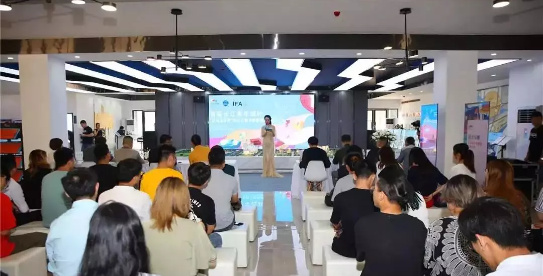 武工院学子在首届长江青年城杯“空间造梦家”设计大赛中创佳绩