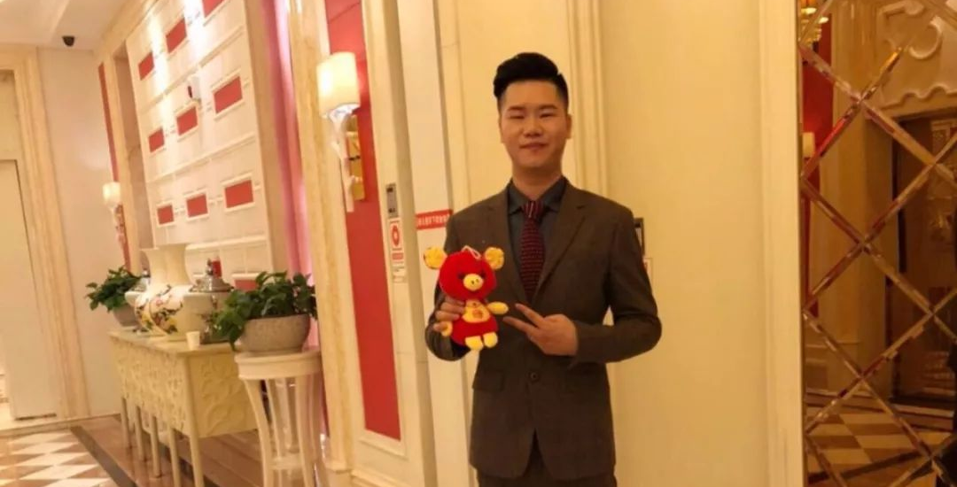 党务先锋|余进文：策划特色党建活动 服务学生成长成才