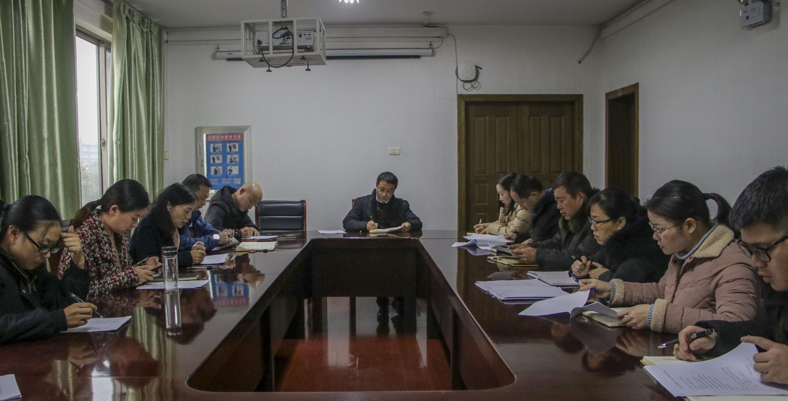 一卡在手 智慧校园武工院召开智慧校园一卡通试运行会议