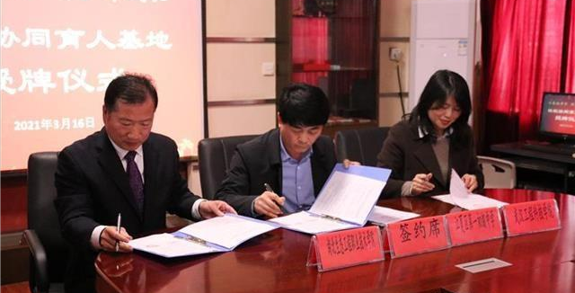 【极目】珠宝课、金融课、花艺课、园艺课……大学师生进初中送社团课