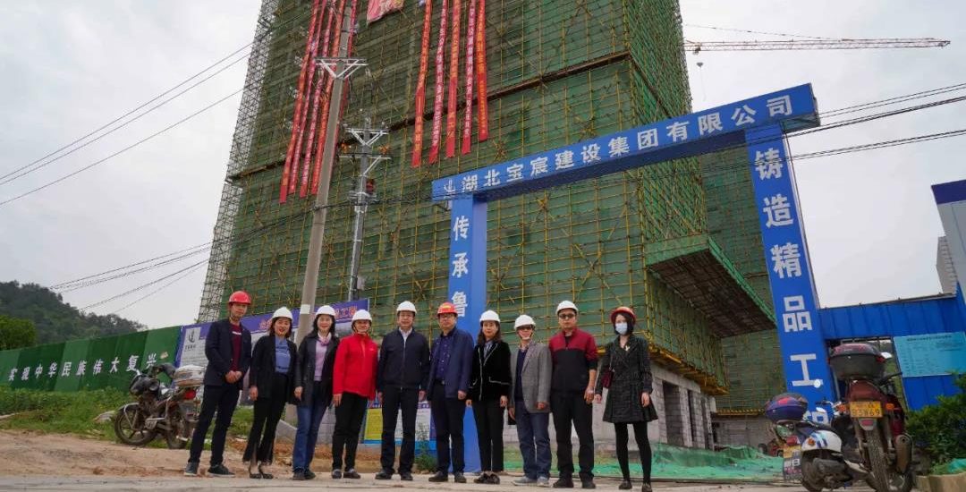 喜封金顶！武工院第17栋学生公寓楼项目举行结构封顶仪式