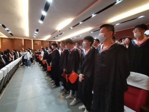 武汉工程科技学院2021届毕业典礼顺利举行