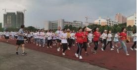 　　炫彩青春，跑出我的颜色