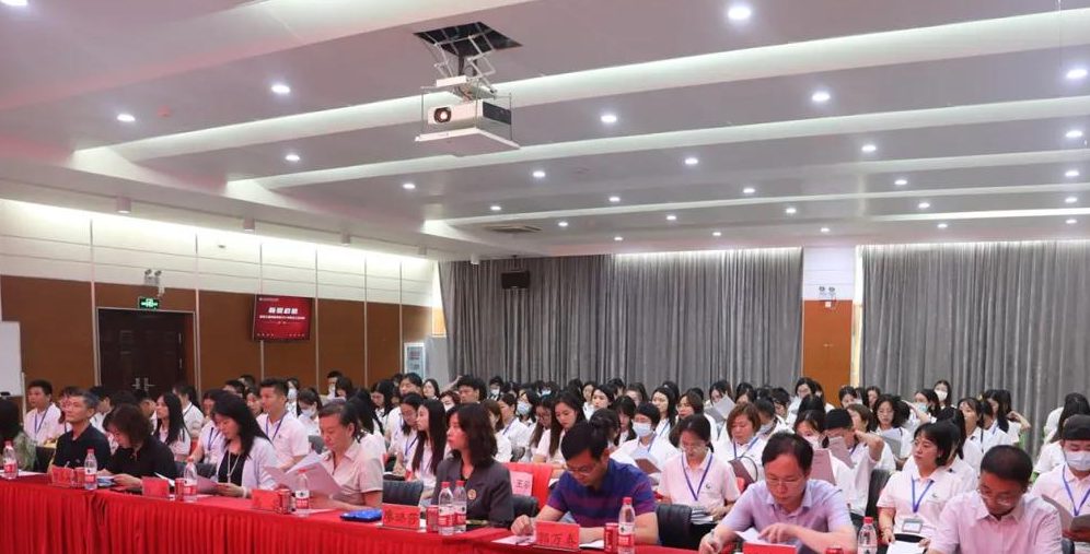 【湖北高校思政网】武汉工程科技学院：开展“新锐启航”第一期新入职员工培训班