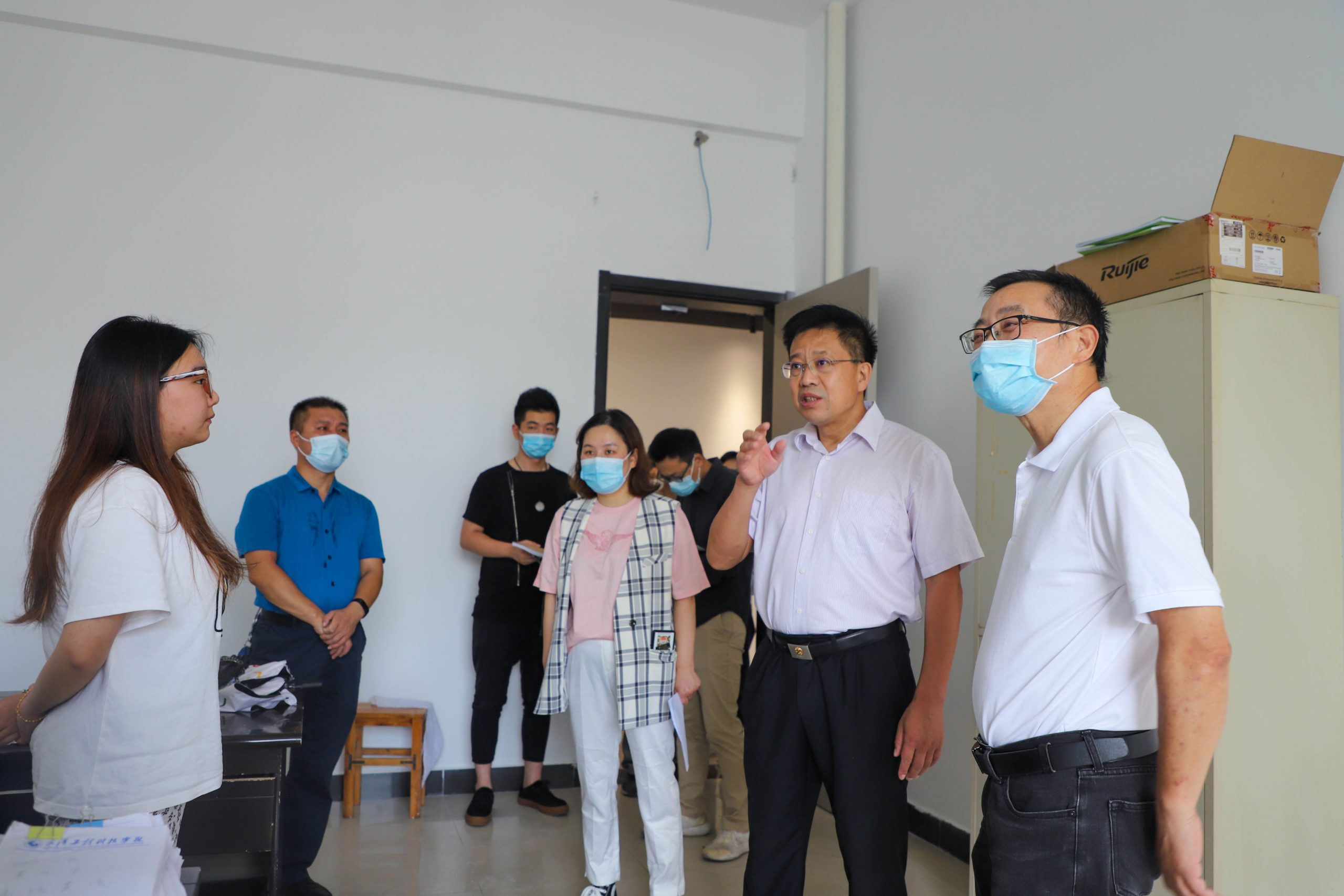 新学期，新气象|开学初领导深入课堂巡课