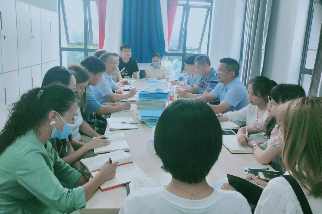 评建办深入基层调研暑期阶段性评估工作完成情况