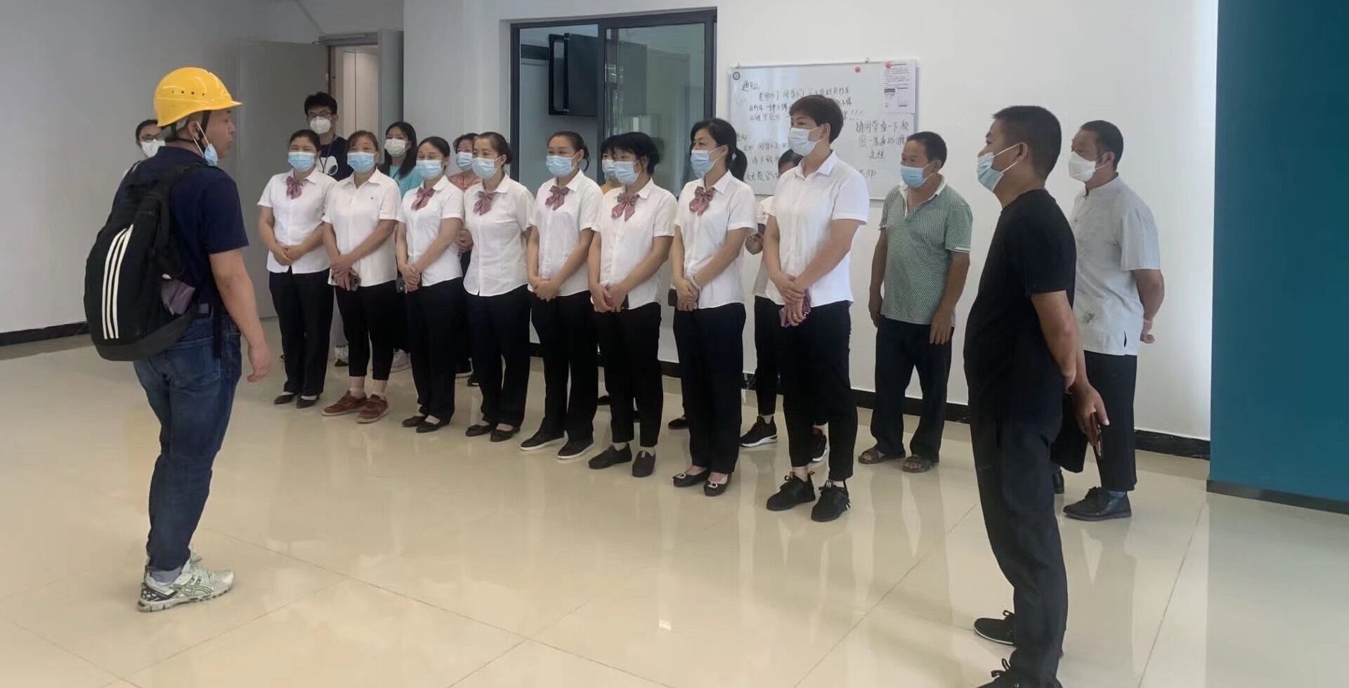 后勤保卫处组织开展电梯安全培训及演练活动