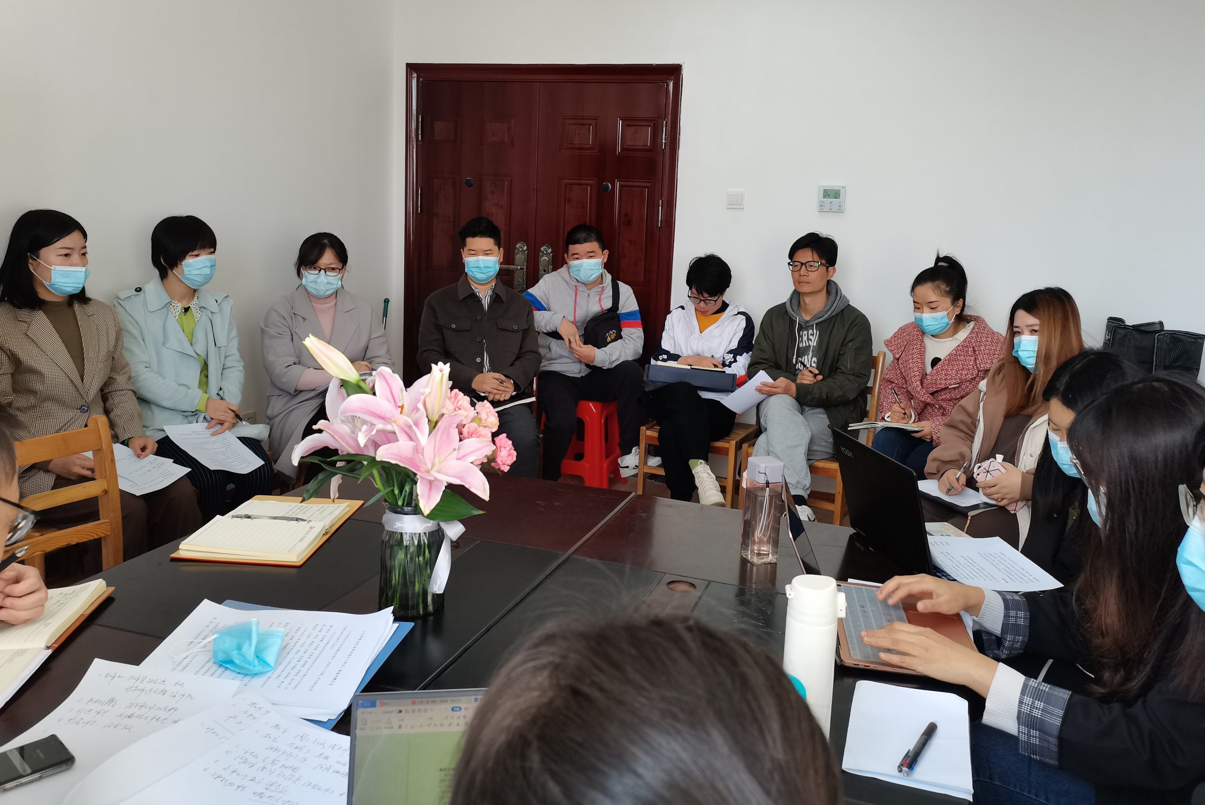 人文学院召开提升教学质量专题座谈会