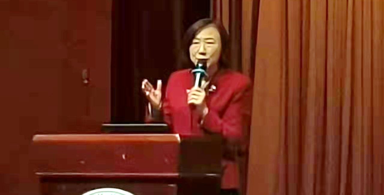 人文学院举行2021级女生四自教育讲座