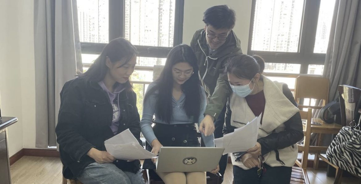 人文学子在“外研社一国才杯”全国大学生英语演讲赛中获佳绩