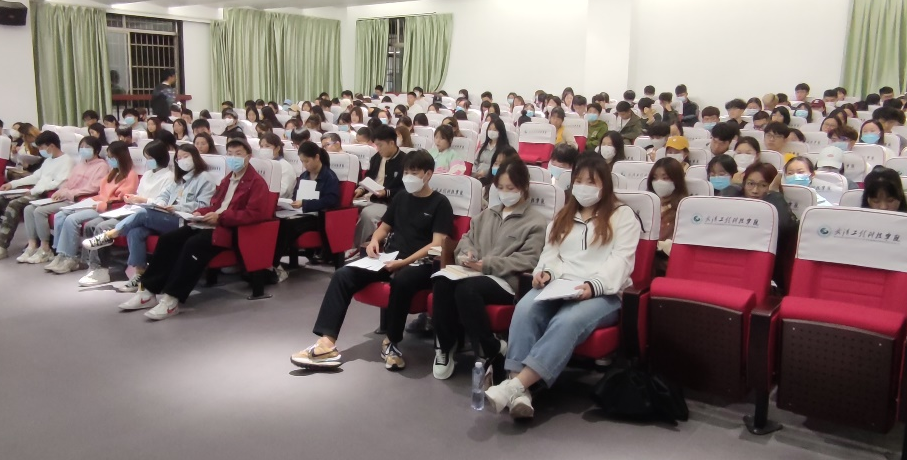 艺术与传媒学院第33期党校培训圆满结束