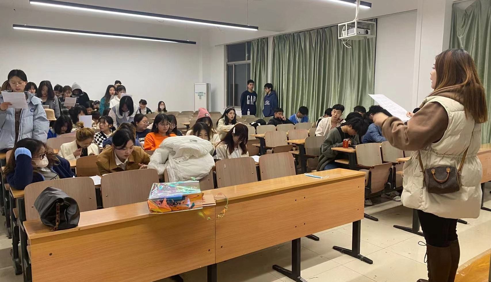 艺术与传媒学院：元旦感恩活动