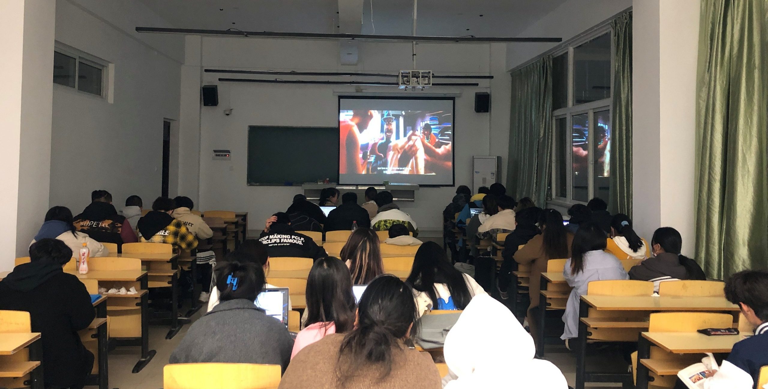 艺术与传媒学院心理团体辅导活动—心灵电影节