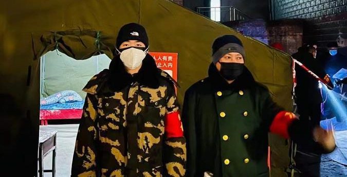 【极目新闻】上阵父子兵！武汉退伍大学生回河南家乡再战疫情