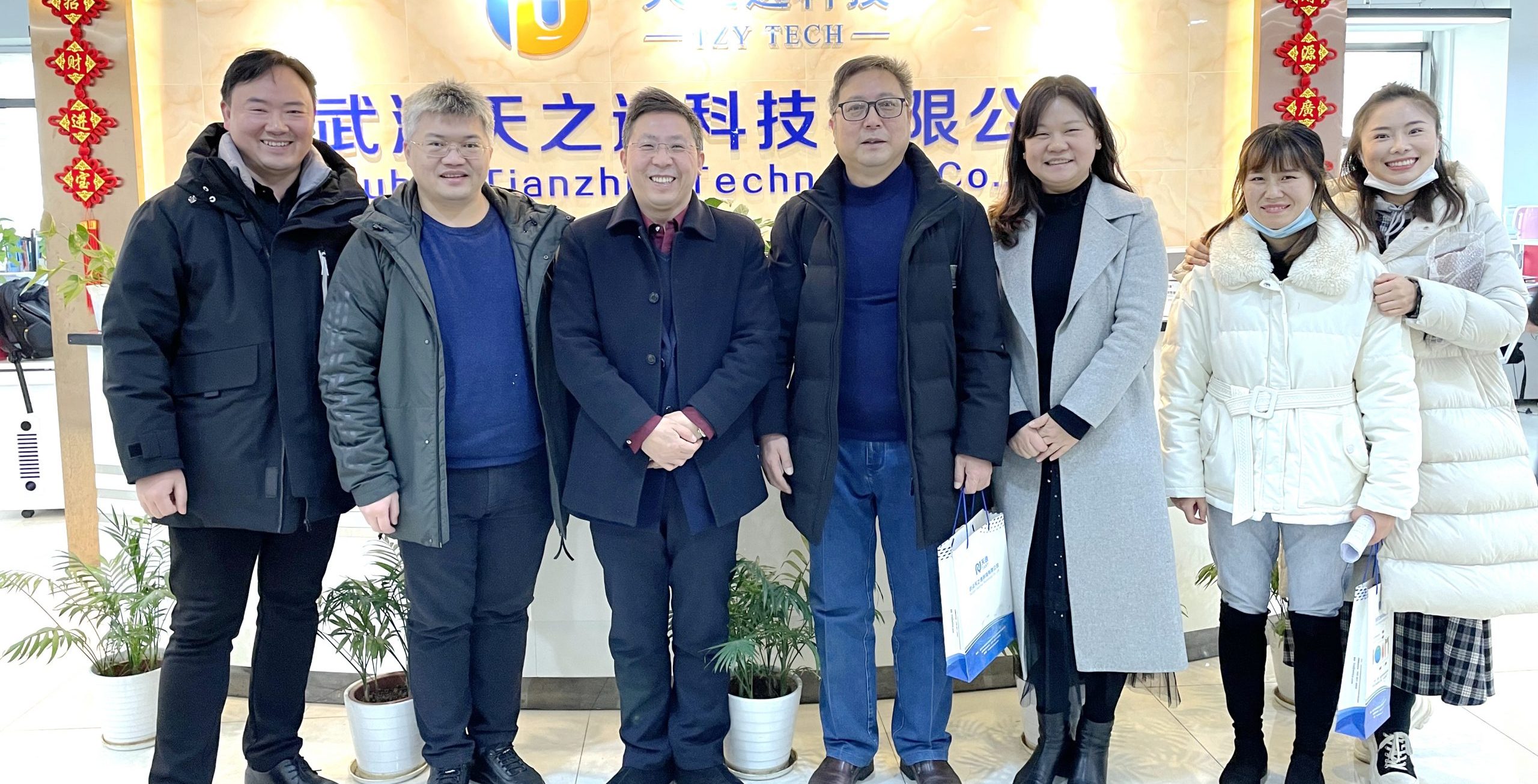 人文学院领导带队走访校企合作企业