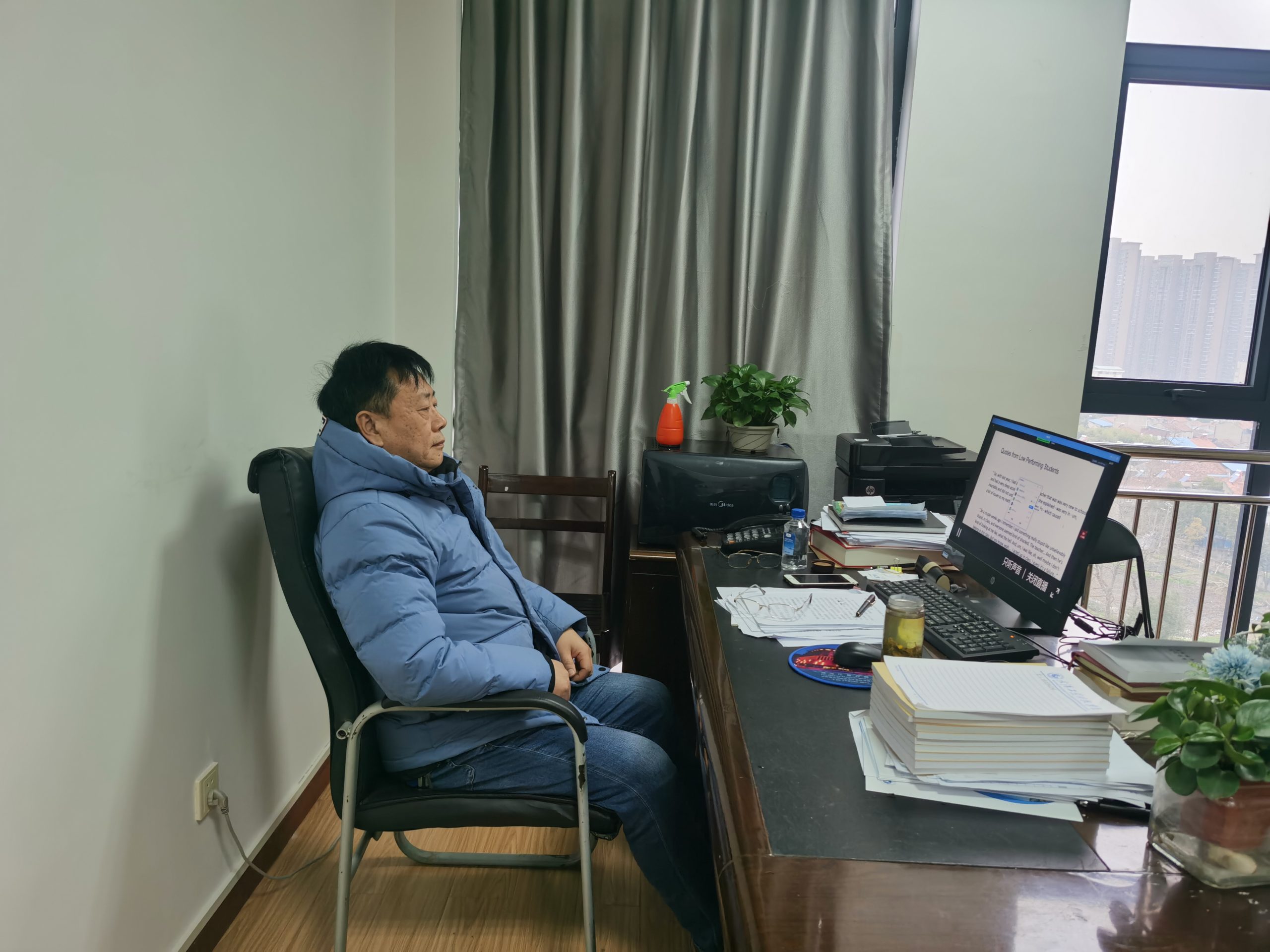 信息工程学院组织全体师生参加“大咖讲堂”