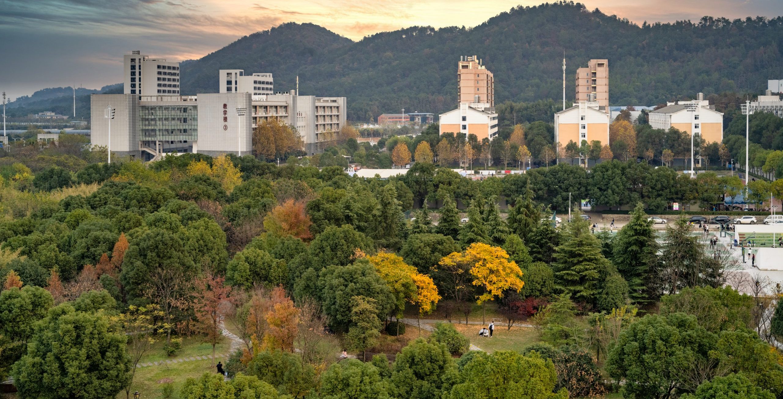 建设美丽校园 优化育人环境 | 武汉工程科技学院持续推进美丽校园建设