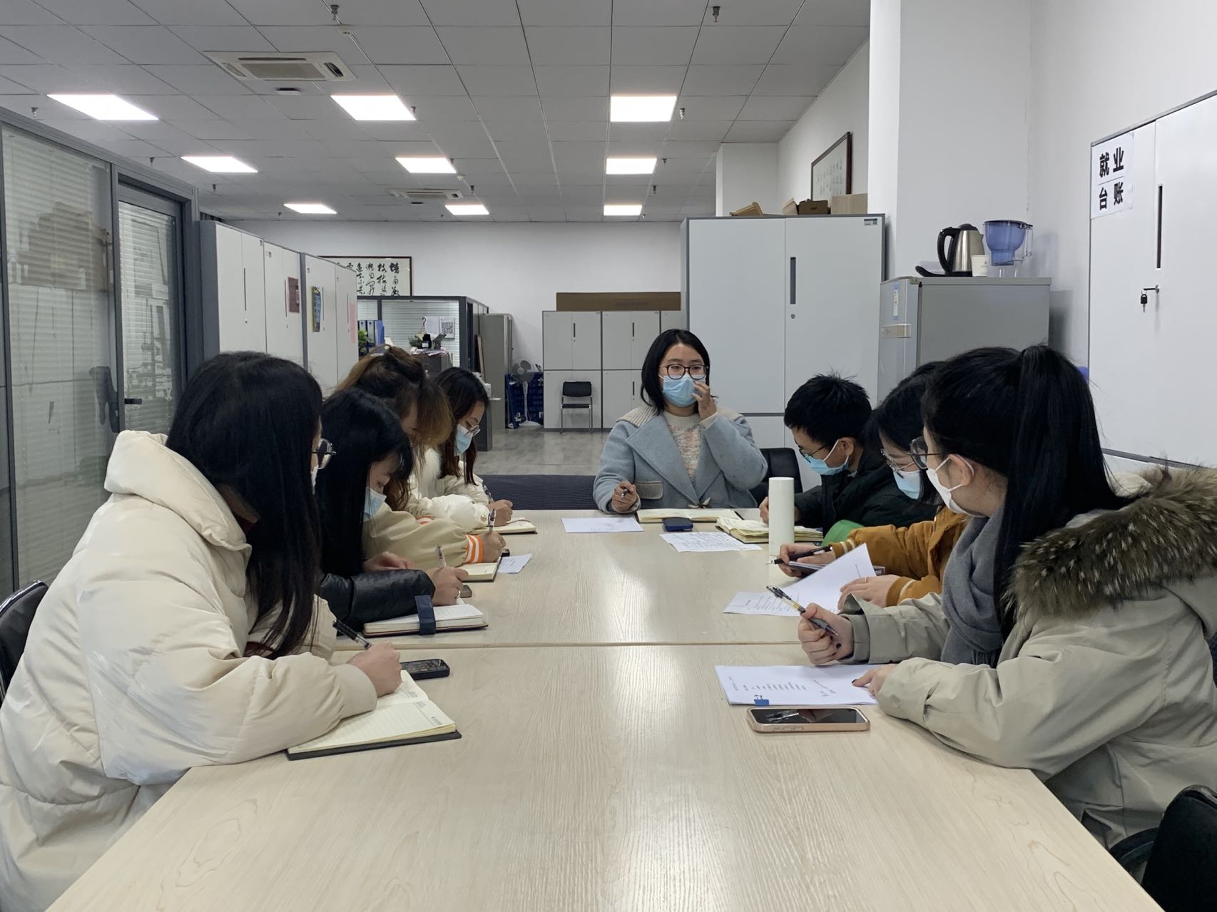 （工作室日常）大学生网络思政研究团队开展新学期工作部署会议