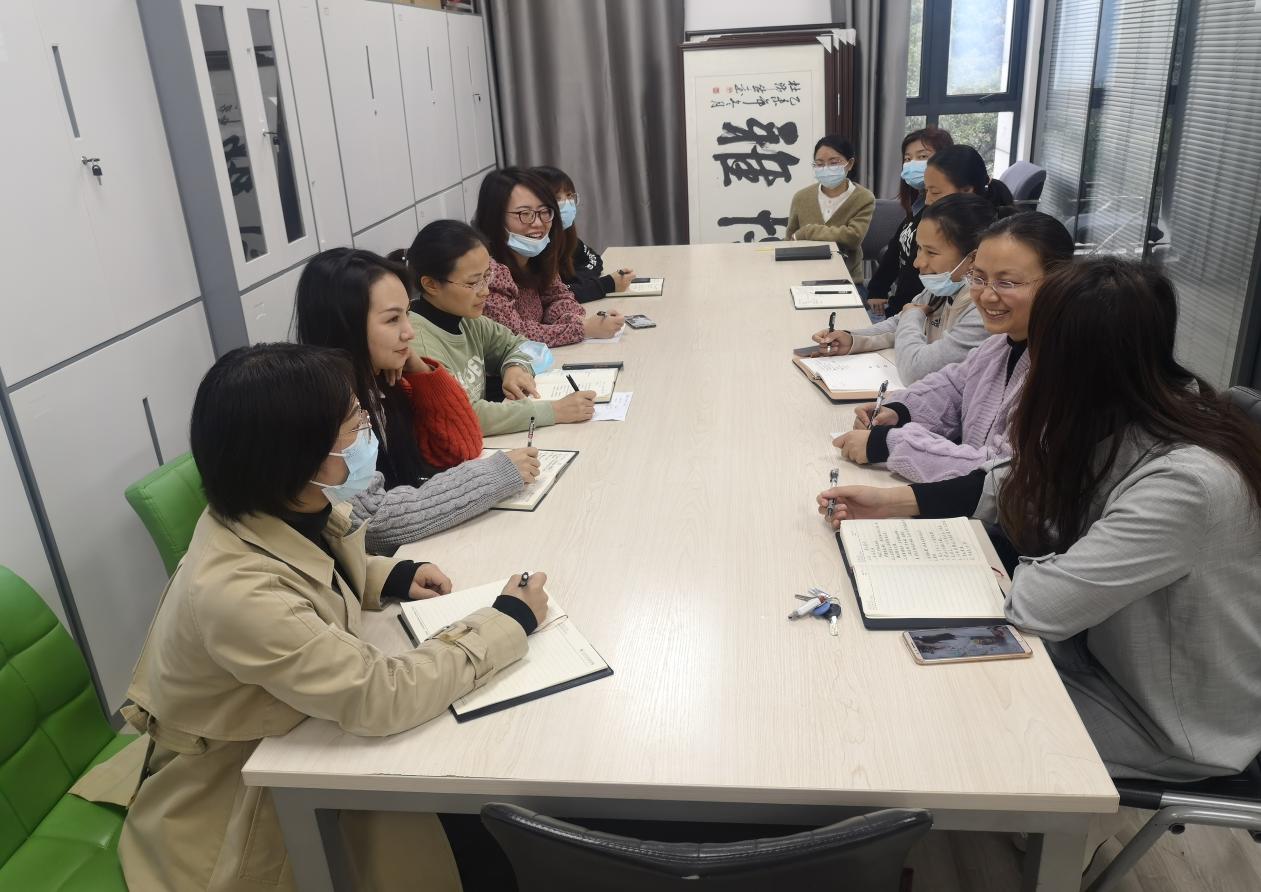 （工作室日常）聚焦职业规划，呵护学生成长