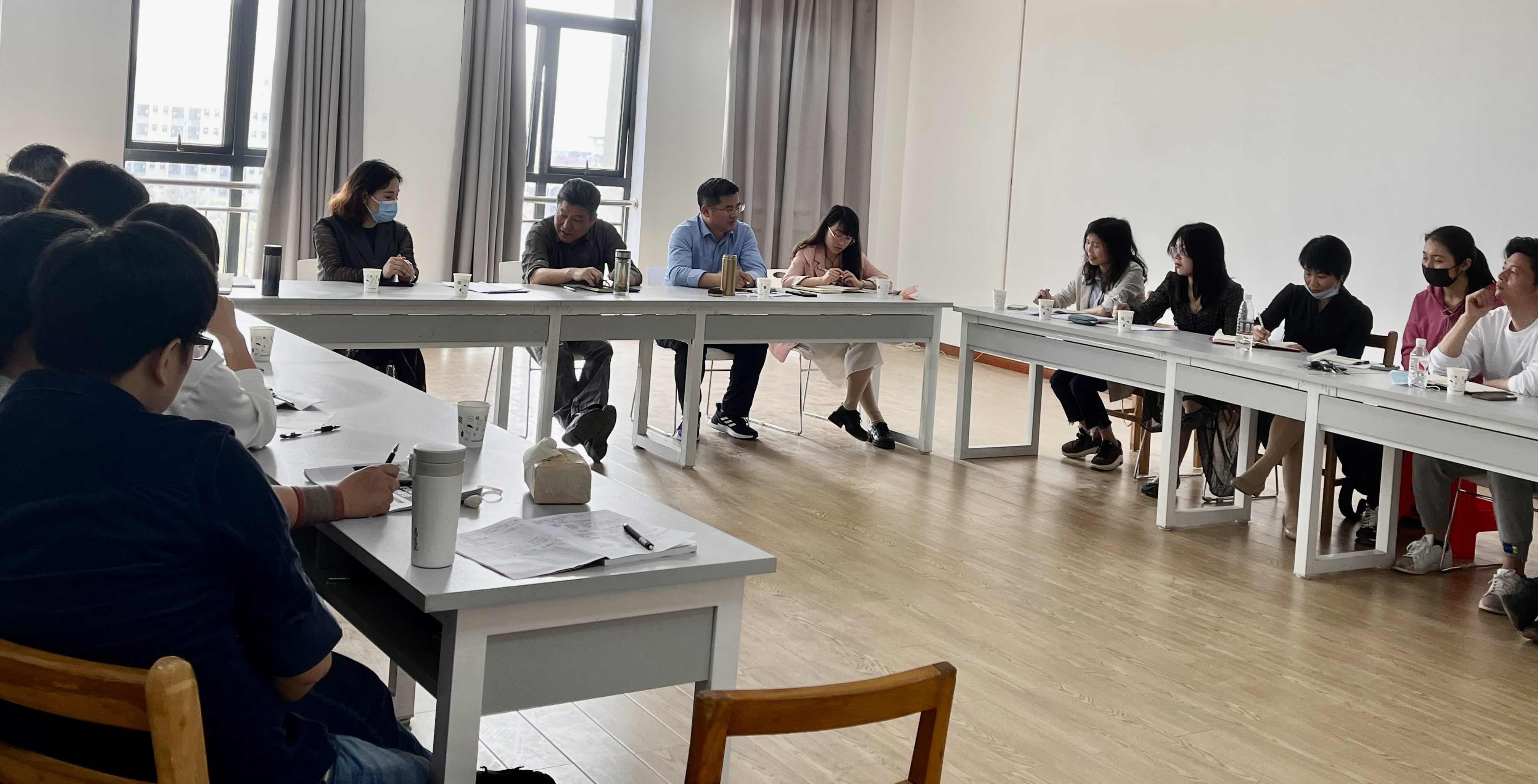 深化专业内涵建设，创新人才培养模式     ——人文学院召开专业建设交流会