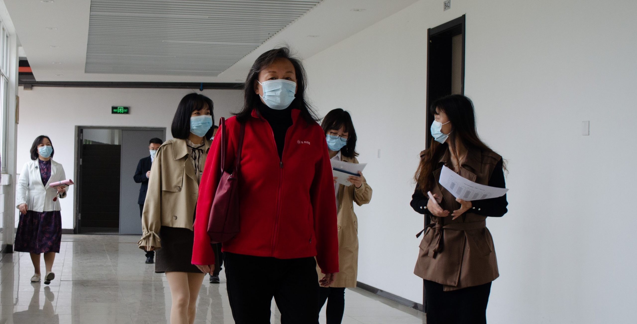 重返教室！学校领导与师生同听新学期线下第一课