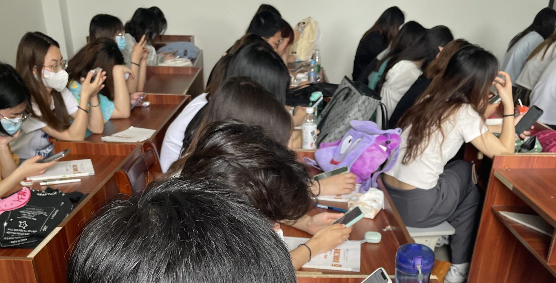 2022 年“讯飞杯”全国高校英语口语大赛 湖北赛区赛事比赛活动武汉工程科技学院校园选拔赛初赛